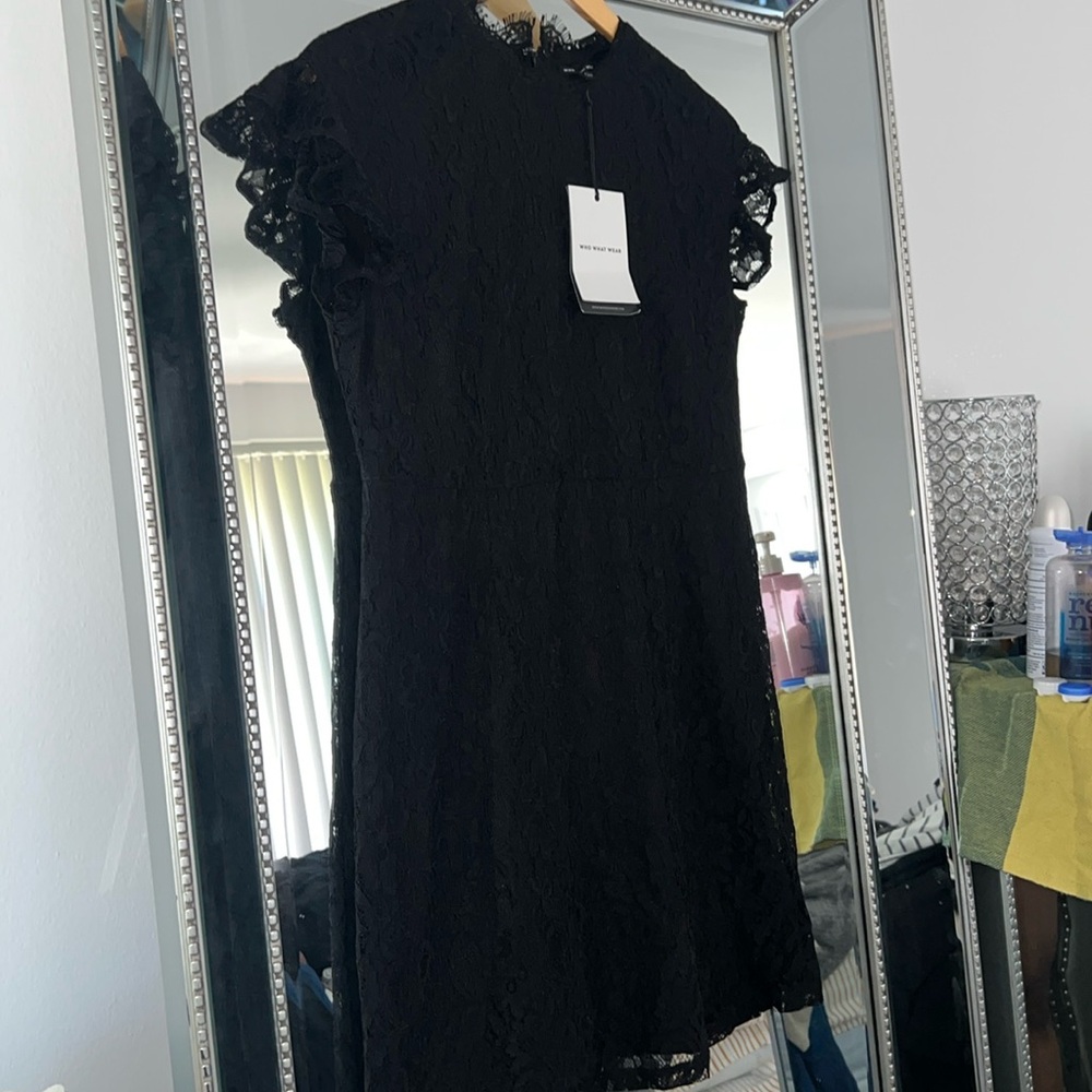 NWT Sleeveless Lace Dress